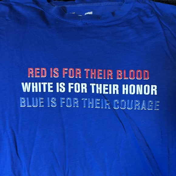 Mrs Under Armor Wounded Warrior’s Project shirt size large - Picture 2 of 5